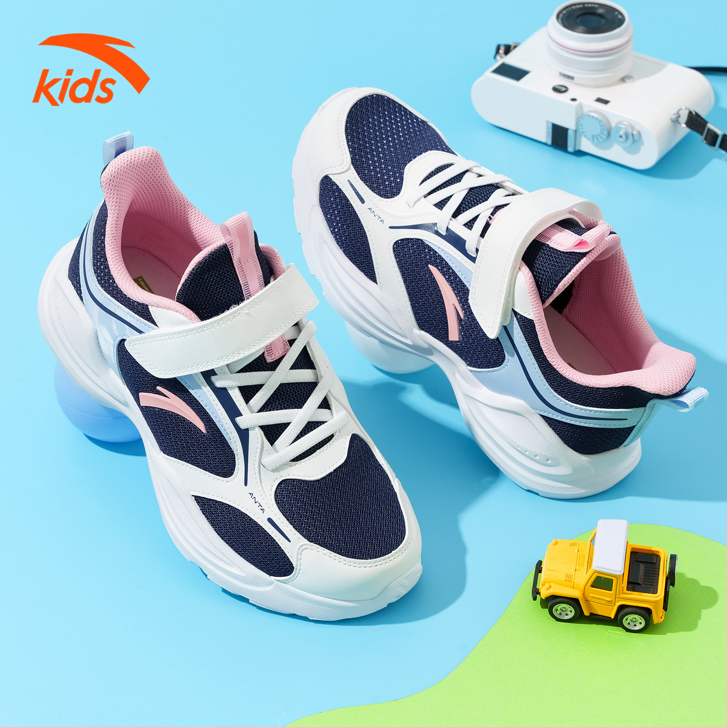 安踏儿童运动鞋女童2026新款透气网面减震防滑跑步鞋魔术贴大童鞋