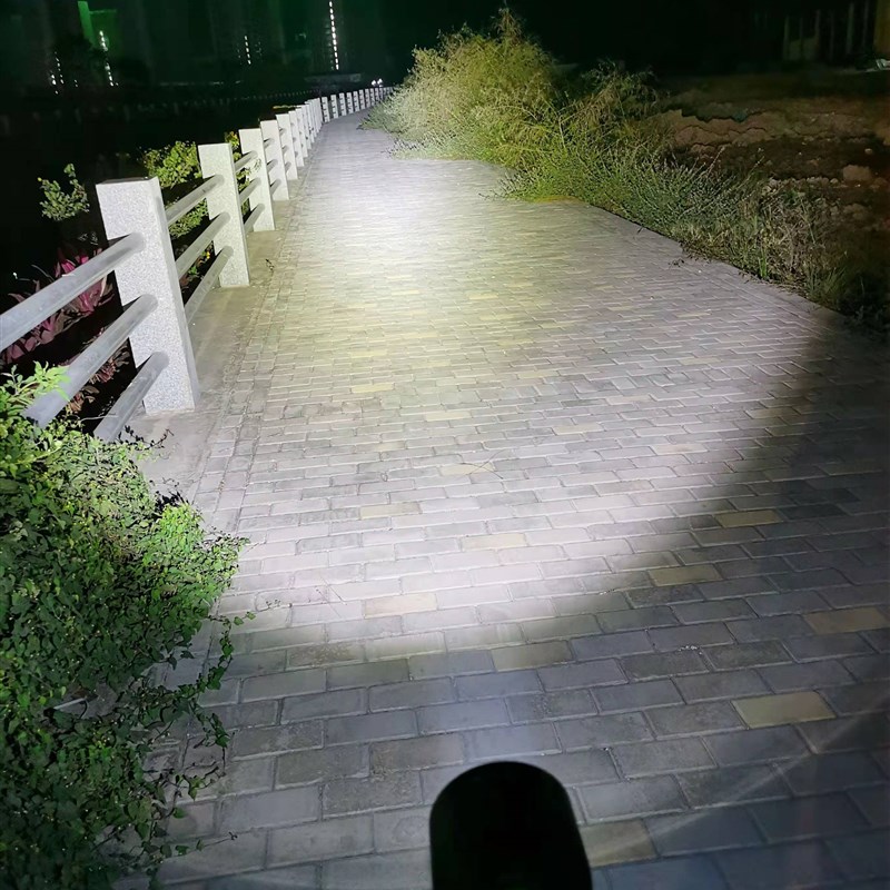 北斗光4000流明充电强光大功率潜水手电筒白光黄光XHP70水陆两用