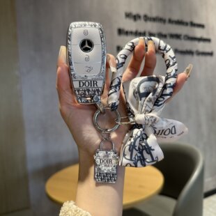 适用奔驰e300l钥匙套高档c260lc200l壳扣GLb22包GLa180车GLc女GLe