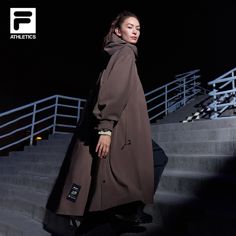 FILA斐乐女子户外冲锋衣