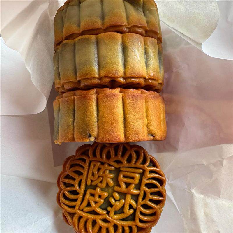 新货新会陈皮豆沙月饼广式手工制作糕点筒装怀旧油纸包