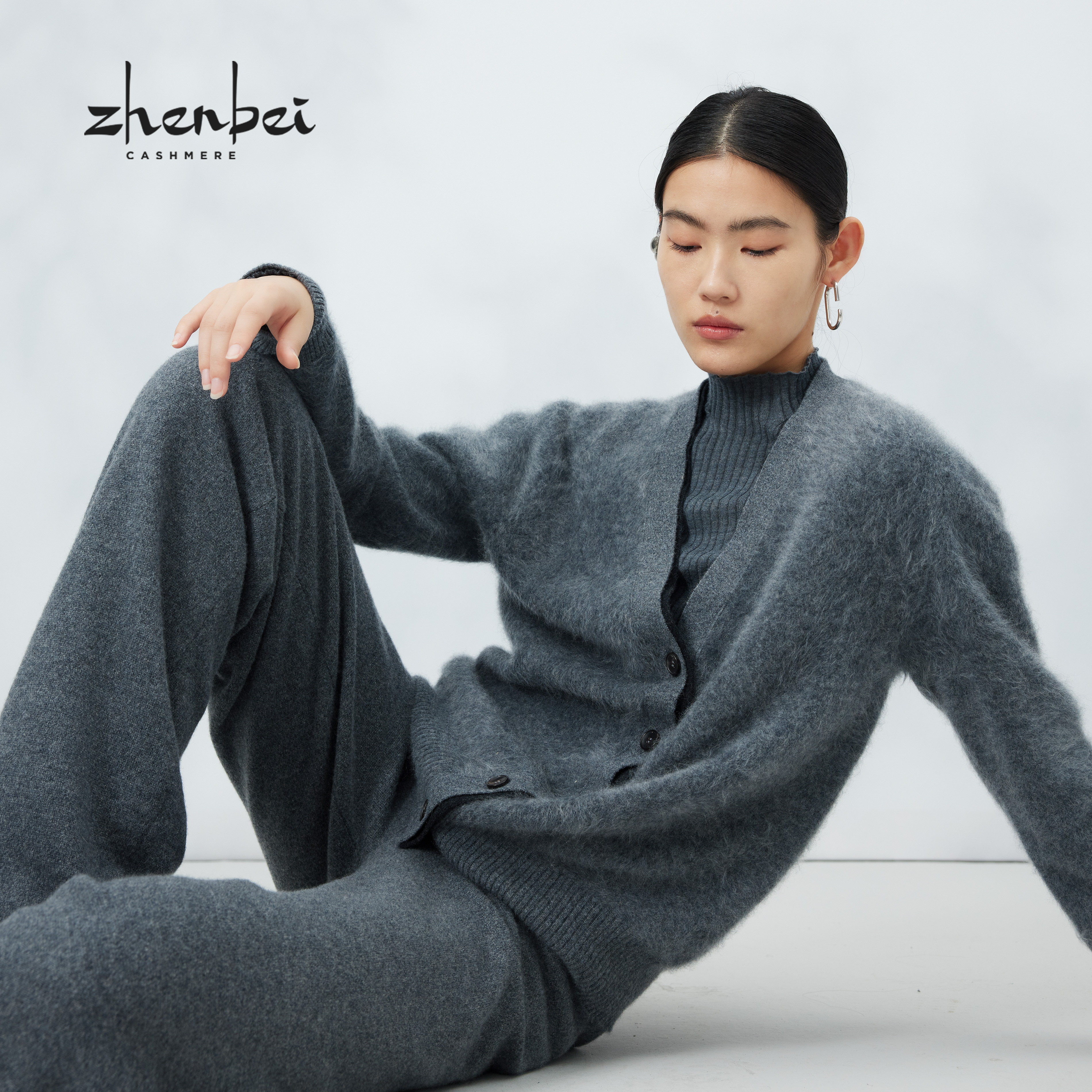 珍贝100%山羊绒绒双边V领女开衫