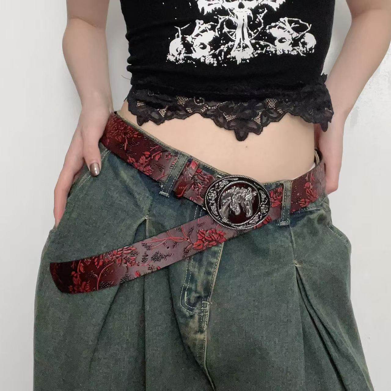 新款酒红色玫瑰花皮带小众设计感2026年新款y2k辣妹夸张腰带女款