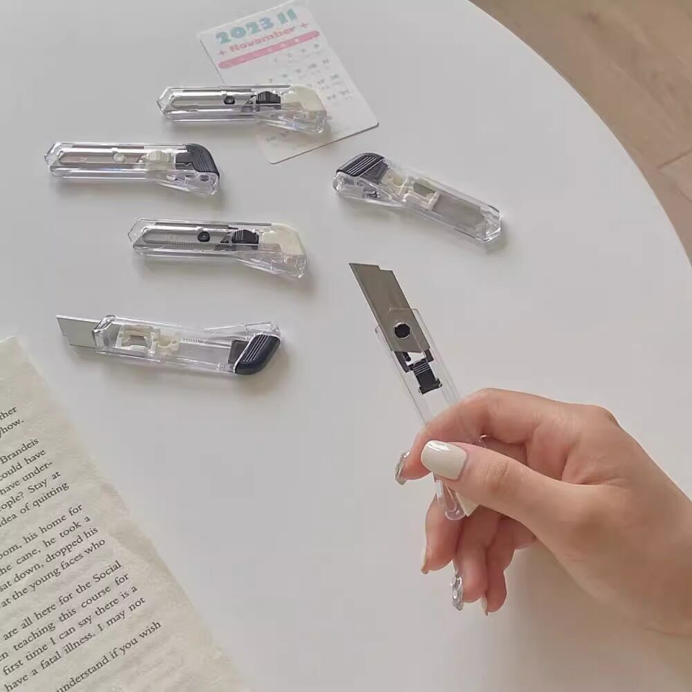 高颜值透明美工刀ins风简约锋利小号迷你可爱便携快递学生裁纸刀图片