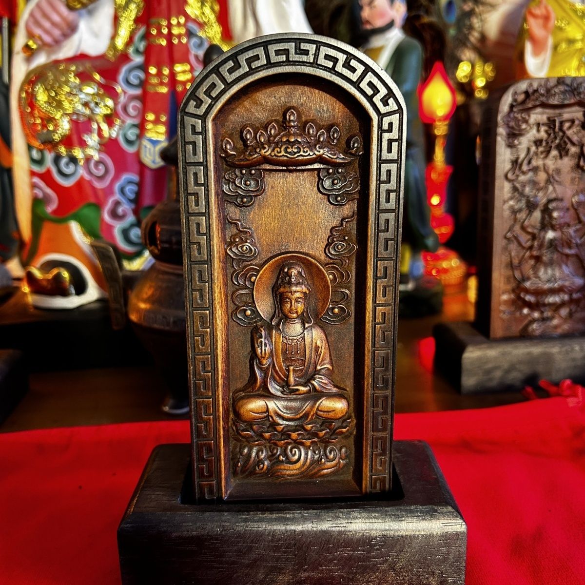 佛家令牌枣木观音令牌双面观音菩萨尺寸约17.5x7.5X3厘米配底座