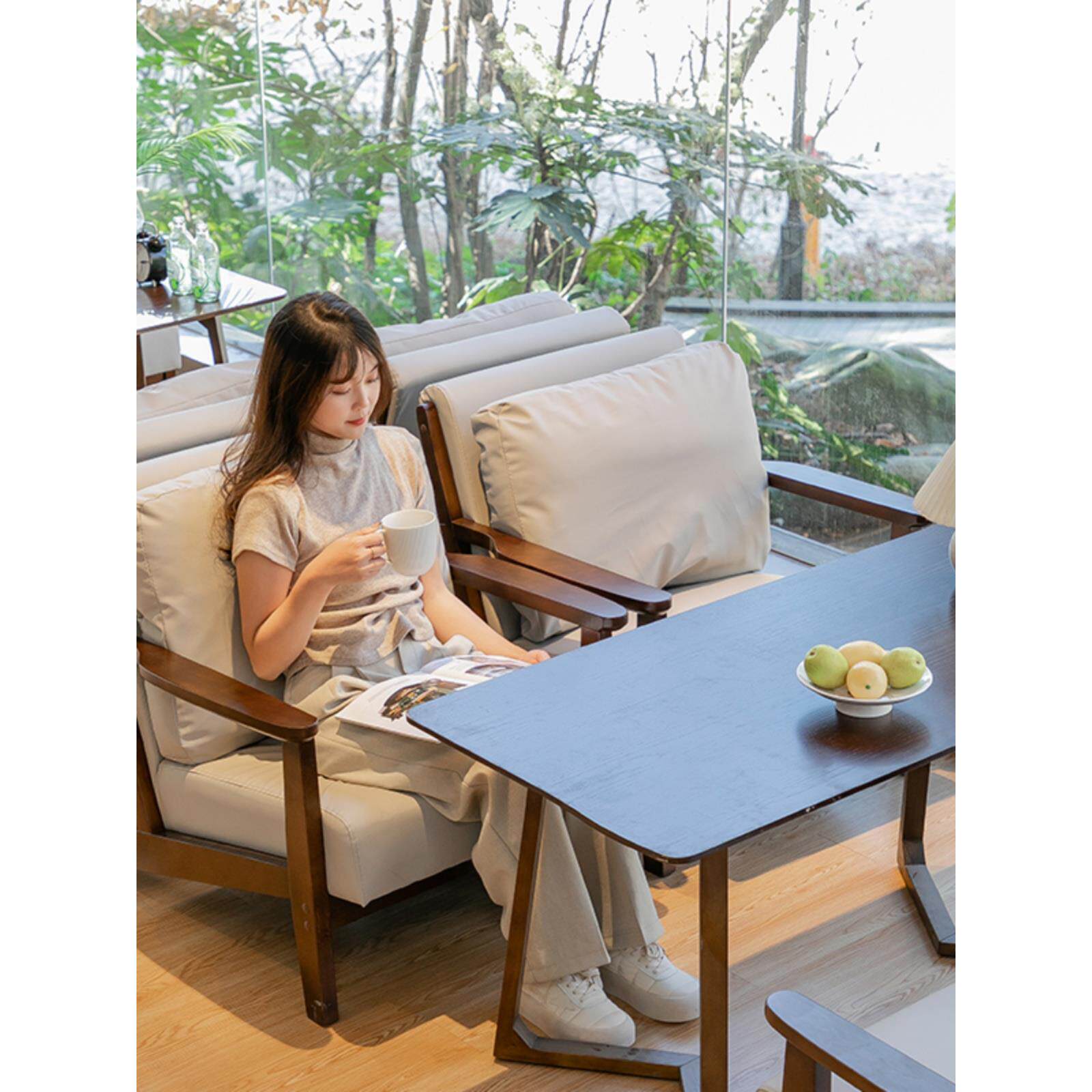 连锁奶茶店桌椅组合咖啡店馆休闲区实木沙发咖啡厅椅子阅读区卡座