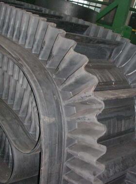 钢铁厂爬坡大倾角皮带输送机碎玻璃厂波状挡边输送带