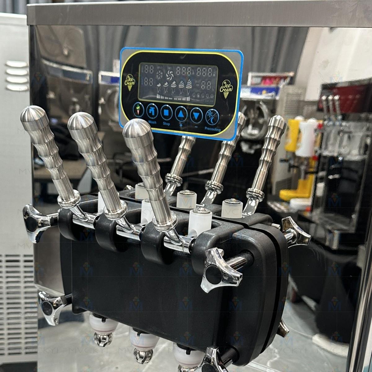 2025新款3头512软质冰快淇机连淋打0杯雪糕产量速制冷冰激3凌机