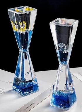 沙漏宇航员流体电脑桌摆件高级感小众流沙瓶油滴装饰品创意办公桌