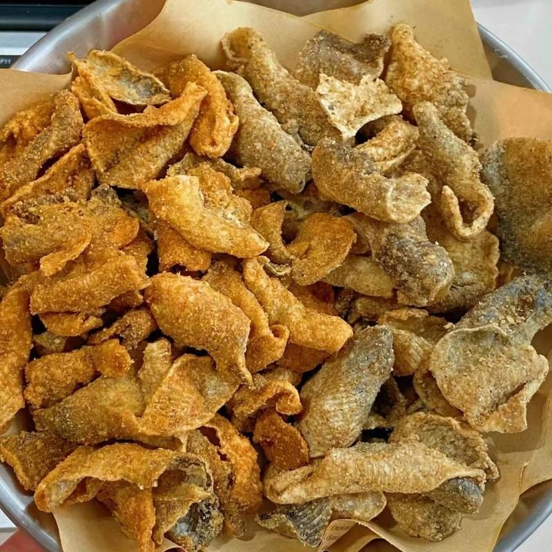 。香酥鳕鱼皮咸蛋黄鱼皮干