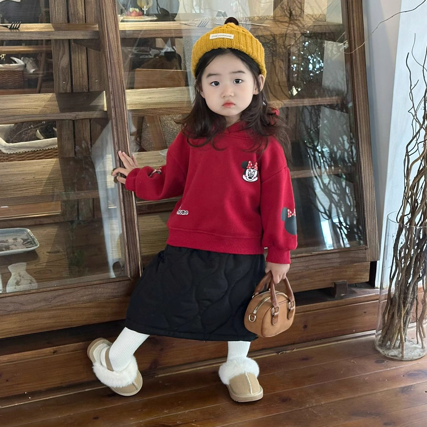 女童红色米奇卡通卫衣2025新款秋冬加绒保暖长袖上衣儿童洋气