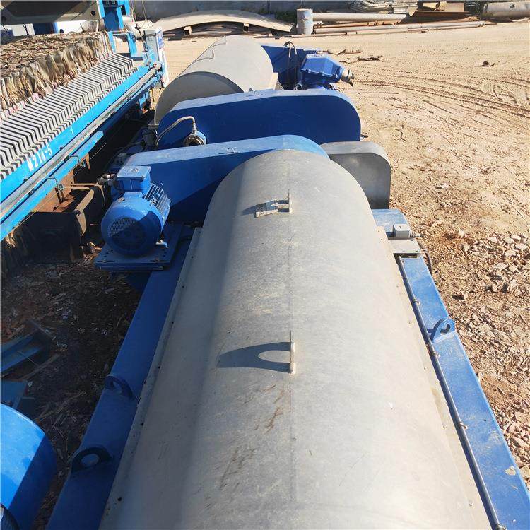 供应二手卧式螺旋沉降离心机平板吊袋式三足离心机分离设备