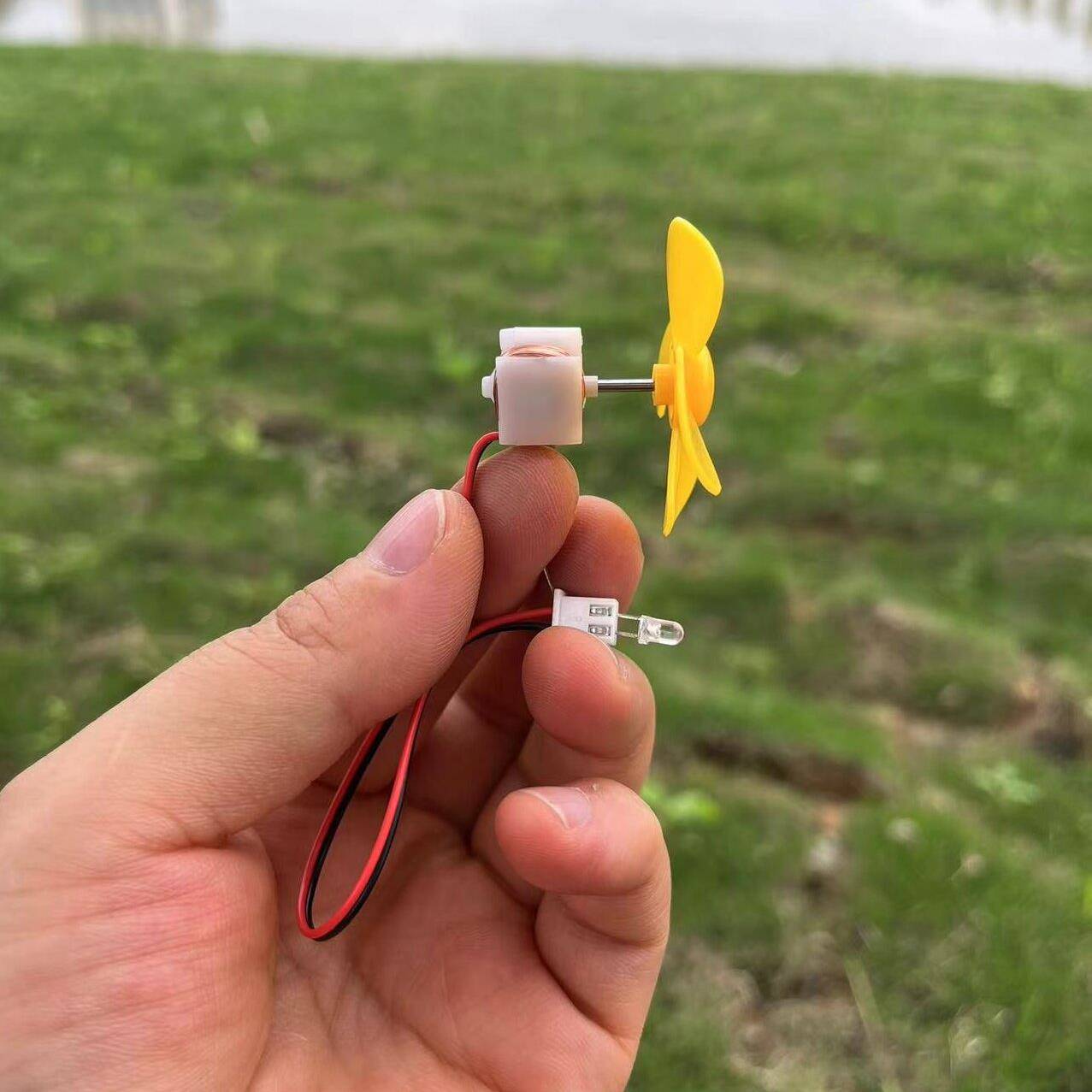 微型风力发电机迷你小型风吹发电模型水力小制作风能发电器发电机