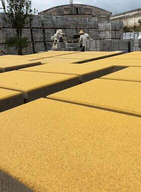 黄色300*300*55厚盲道陶瓷透水砖PC砖砂基渗水砖人行盲道生态渗