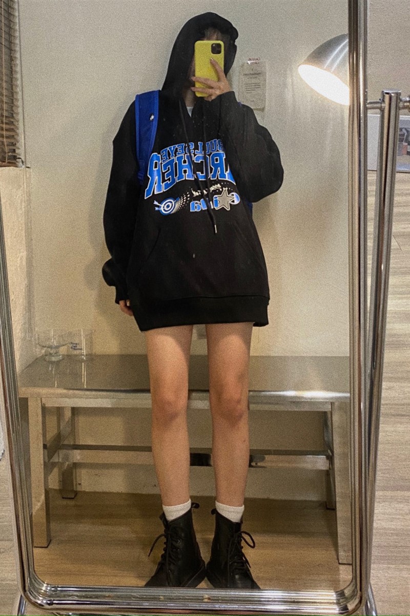 加绒加厚中长款连帽卫衣女2025年新款宽松韩版港风黑色外套上衣秋