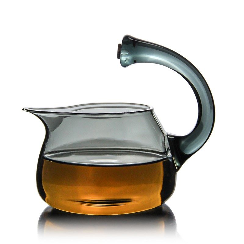 高档耐热玻璃烟灰色引把磁吸公道杯 可携式登高懒人茶具配件图片