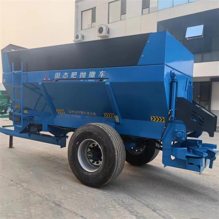 液压8方牵引撒粪车果园四轮干湿施肥机三轮自走式粪便抛洒车