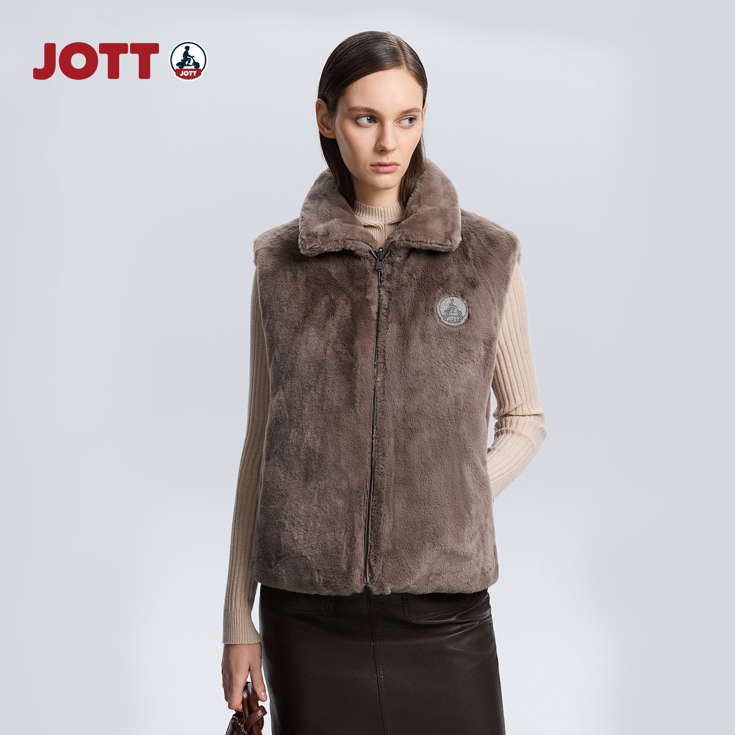 JOTT女士两面穿羽绒马甲