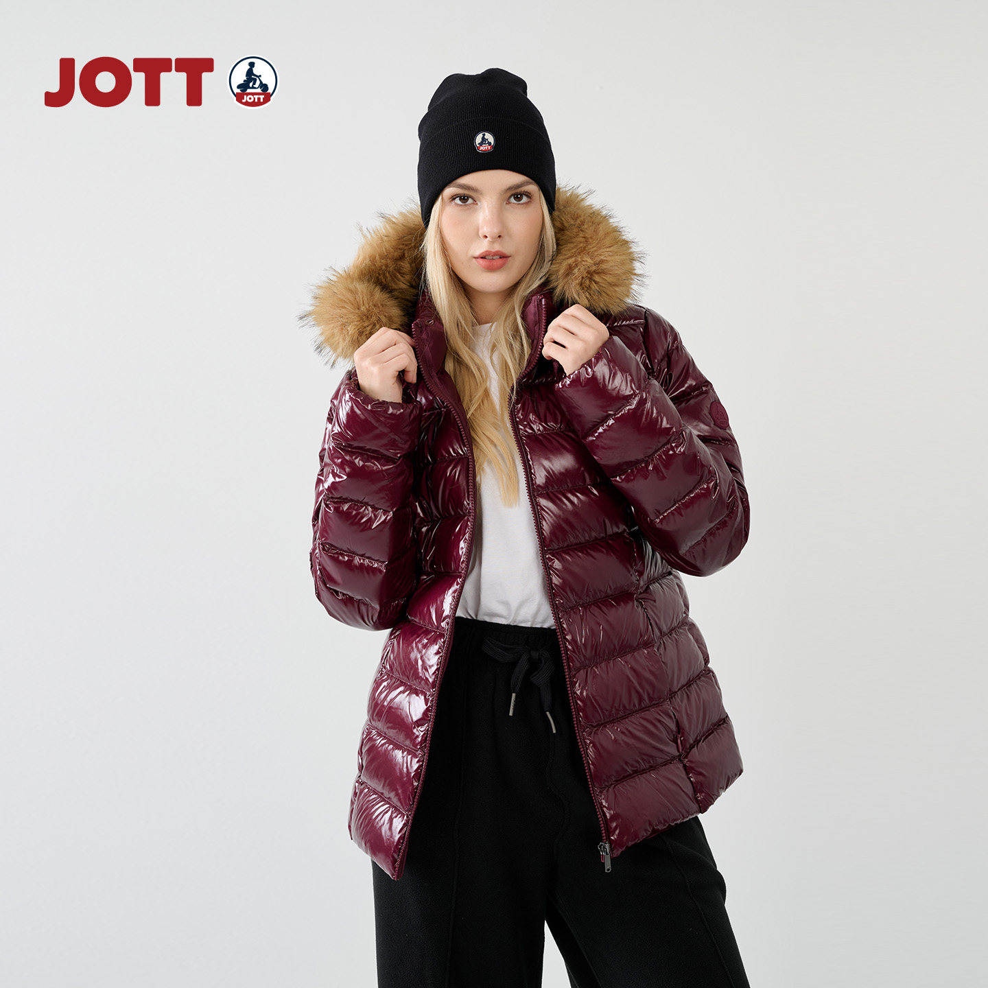 JOTT 专柜正品 | 排骨亮面羽绒服 简约时尚女士毛领连帽短款外套,女装/女士精品,羽绒服,淘宝优惠券,粉丝福利购,淘宝优惠卷