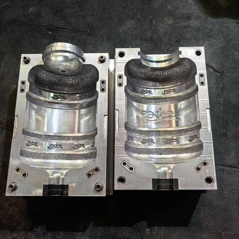 供应半自动PET塑料吹瓶模具管坯模具瓶装水瓶一次性桶吹瓶模具