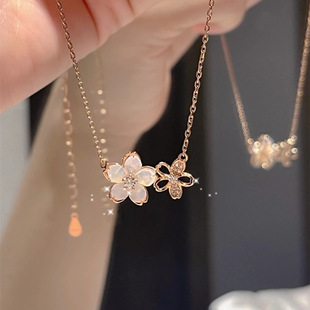 桃之夭夭樱花花朵项链女轻奢小众设计感锁骨链高级感新款爆款颈链