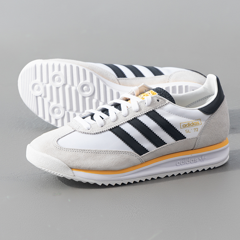 阿迪达斯三叶草跑步鞋男鞋女鞋冬季新款运动鞋休闲跑鞋IH4823