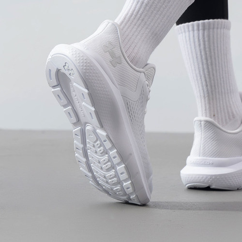 UA安德玛跑步鞋女鞋2025新款户外休闲鞋透气缓震运动鞋子302826