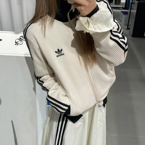 阿迪达斯三叶草女款运动夹克