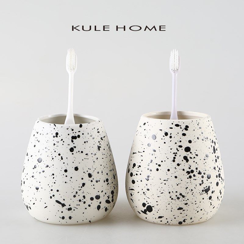 KULE HOME 漱口杯刷牙杯情侣牙缸家用洗漱杯涂鸦大容量陶瓷牙刷杯