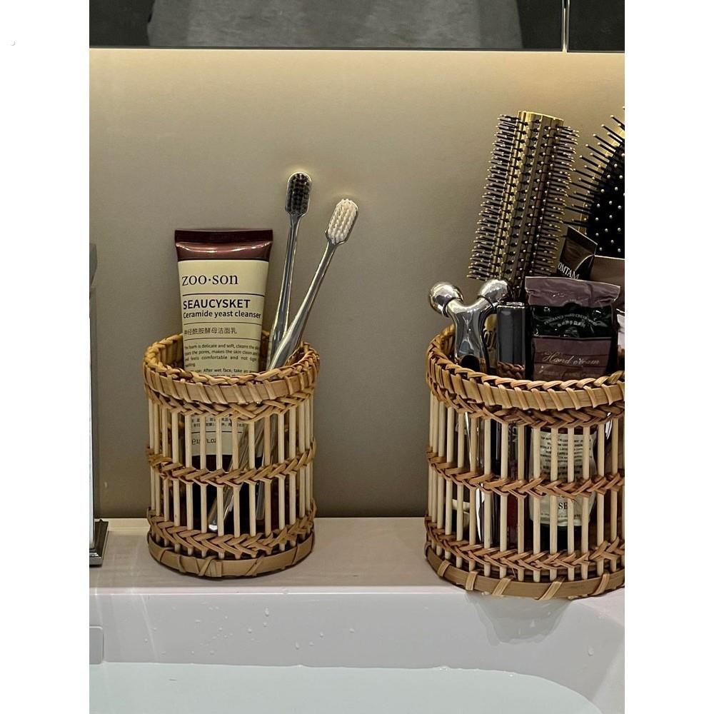 藤编收纳筐篮子桌面收纳篮筒浴室化妆工具杂物收纳盒化妆刷复古风