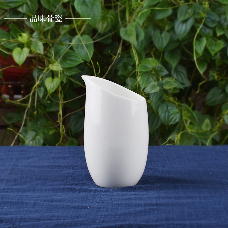 骨瓷奶罐奶缸咖啡奶杯引流杯分酒器把浇汁白奶盅