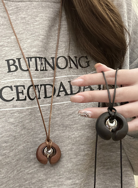 新中式不规则木质圆环项链女复古简约百搭毛衣链高级感可调节颈链
