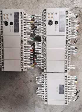 PLC:  AFPX-C60R两台AFPX-E30R一台