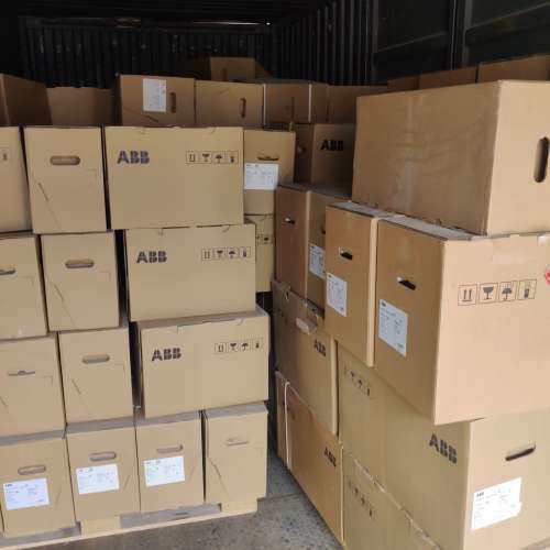 ABB变频器acs580-01-04A0-4+b056议价