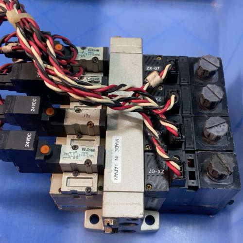 SMC阀VJ324M   ZX-07. 1组4个65议价