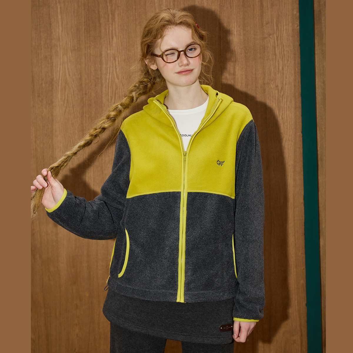 冬季拼色摇粒绒连帽短外套女