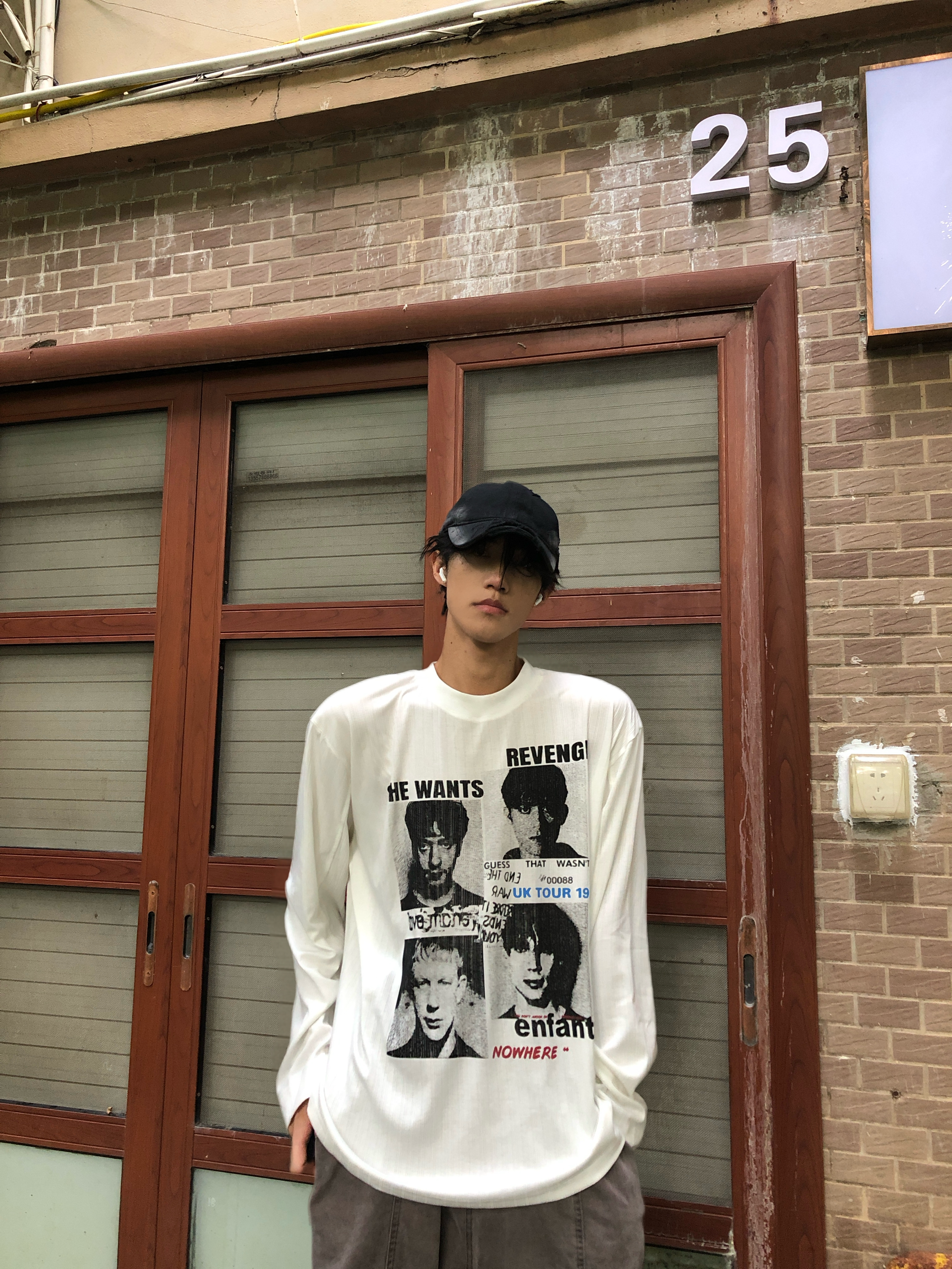 ACHOOO美式复古人像印花宽松圆领套头卫衣男女肌理感罩衫上衣外套