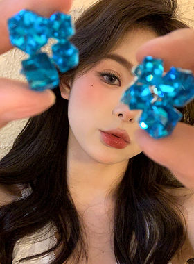 NIKO蓝绿色立体方糖水晶耳钉女高级感2025新款轻奢耳环小众耳饰夏
