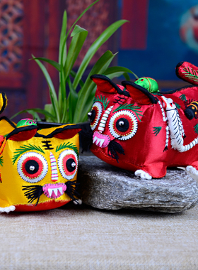 五毒布老虎民间工艺品老虎枕头宝宝婴儿满月小礼品布艺压惊摆件