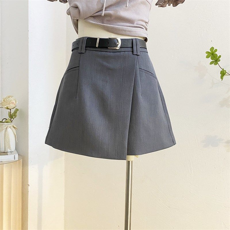 设计感灰色西装裙裤2025春夏复古高腰a字阔腿短裤防走光腰带裤裙