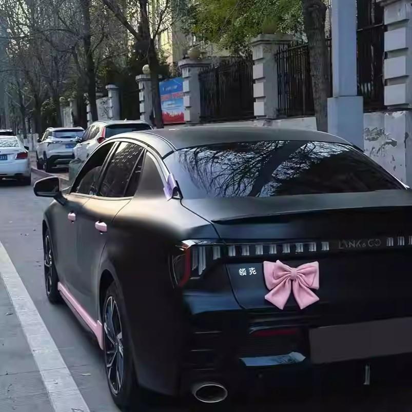 汽车尾部装饰蝴蝶结女车外后备箱挂件车贴饰品摩托车摆件领克车载