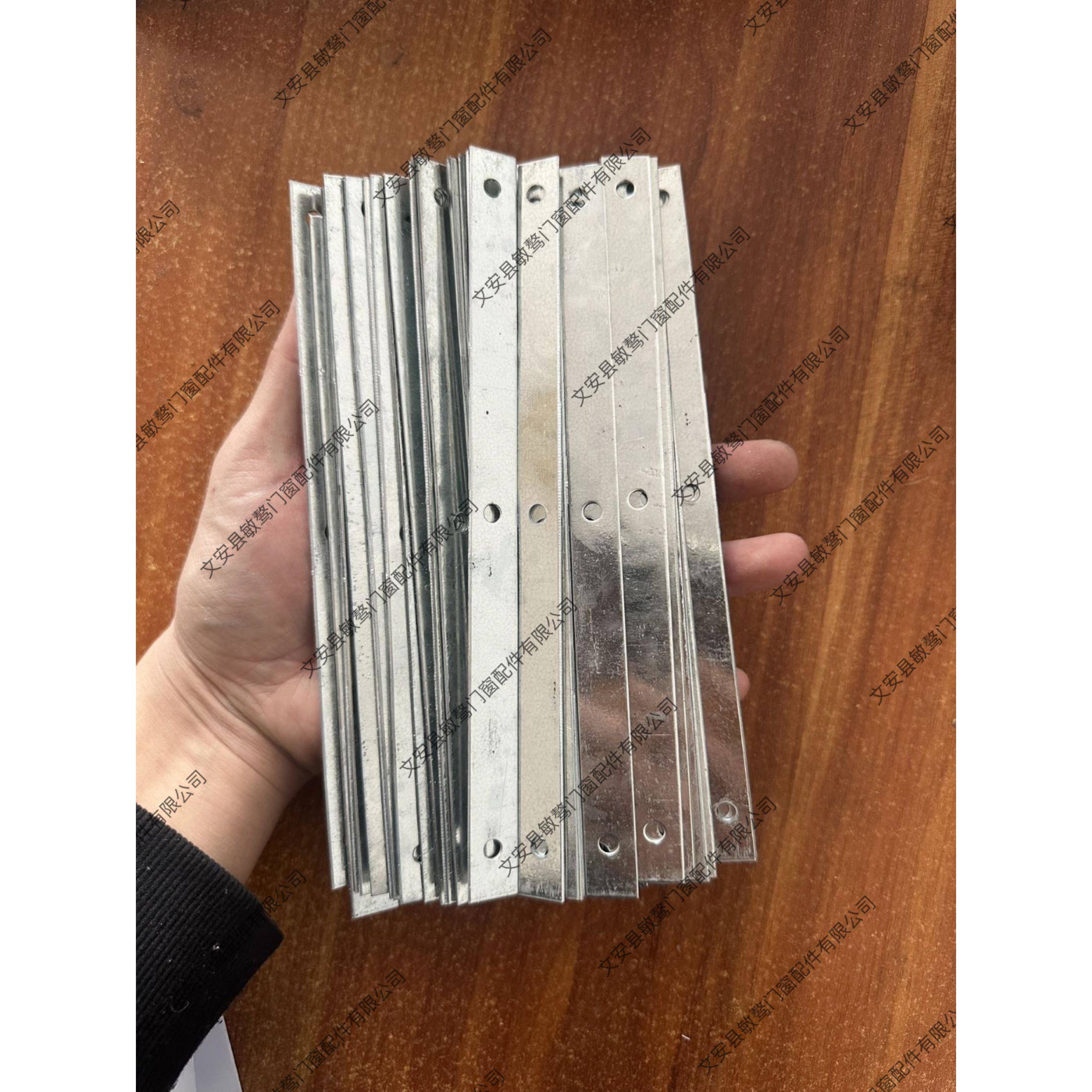 固定片铝合金门窗安装镀锌铁直片带孔固定铁片家具连接片一字直片
