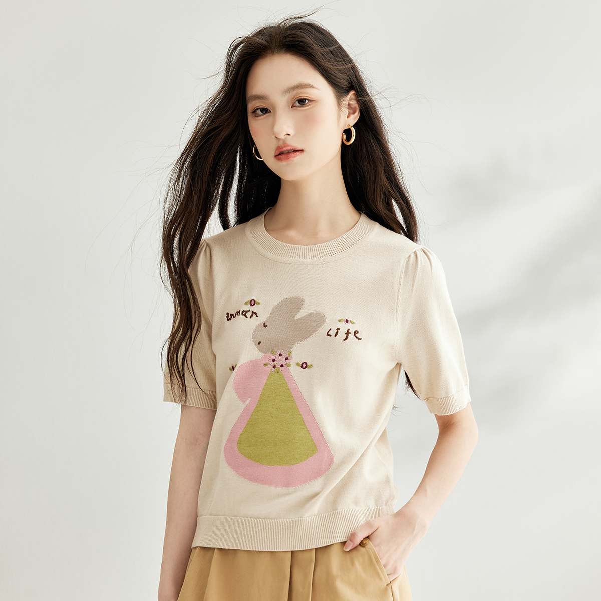 茵曼减龄绣花短袖针织衫女2024夏季新款甜美百搭显瘦休闲舒适上衣