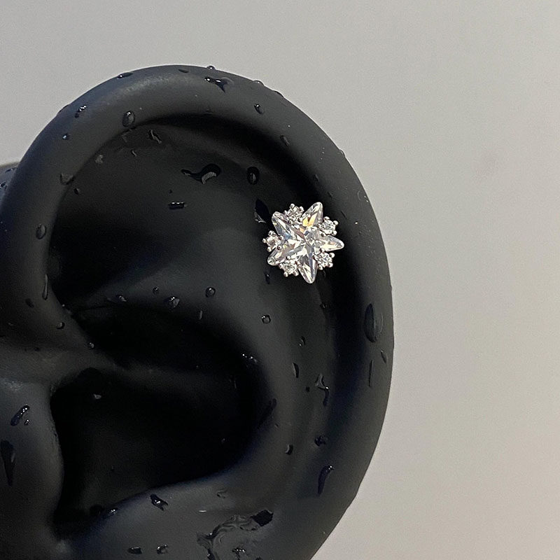超闪五角星耳骨钉锆石钛钢