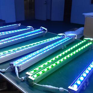 led洗墙灯线条灯低压24v桥梁护栏灯轮廓灯跑马流水追光灯