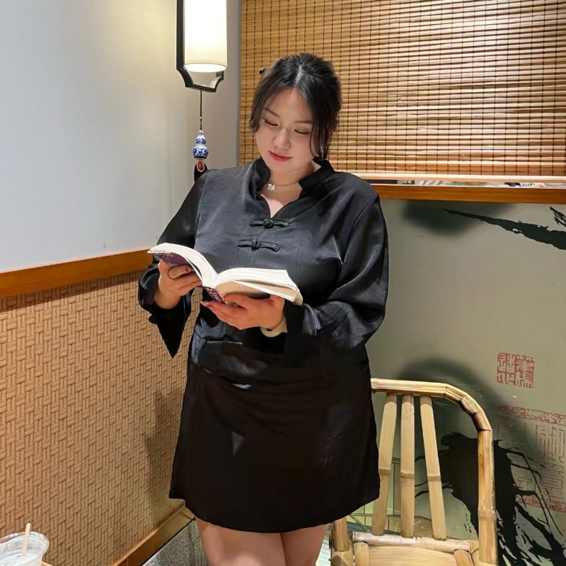 大码胖mm新中式盘扣V领连衣裙改良旗袍收腰小礼服微胖女孩穿搭春