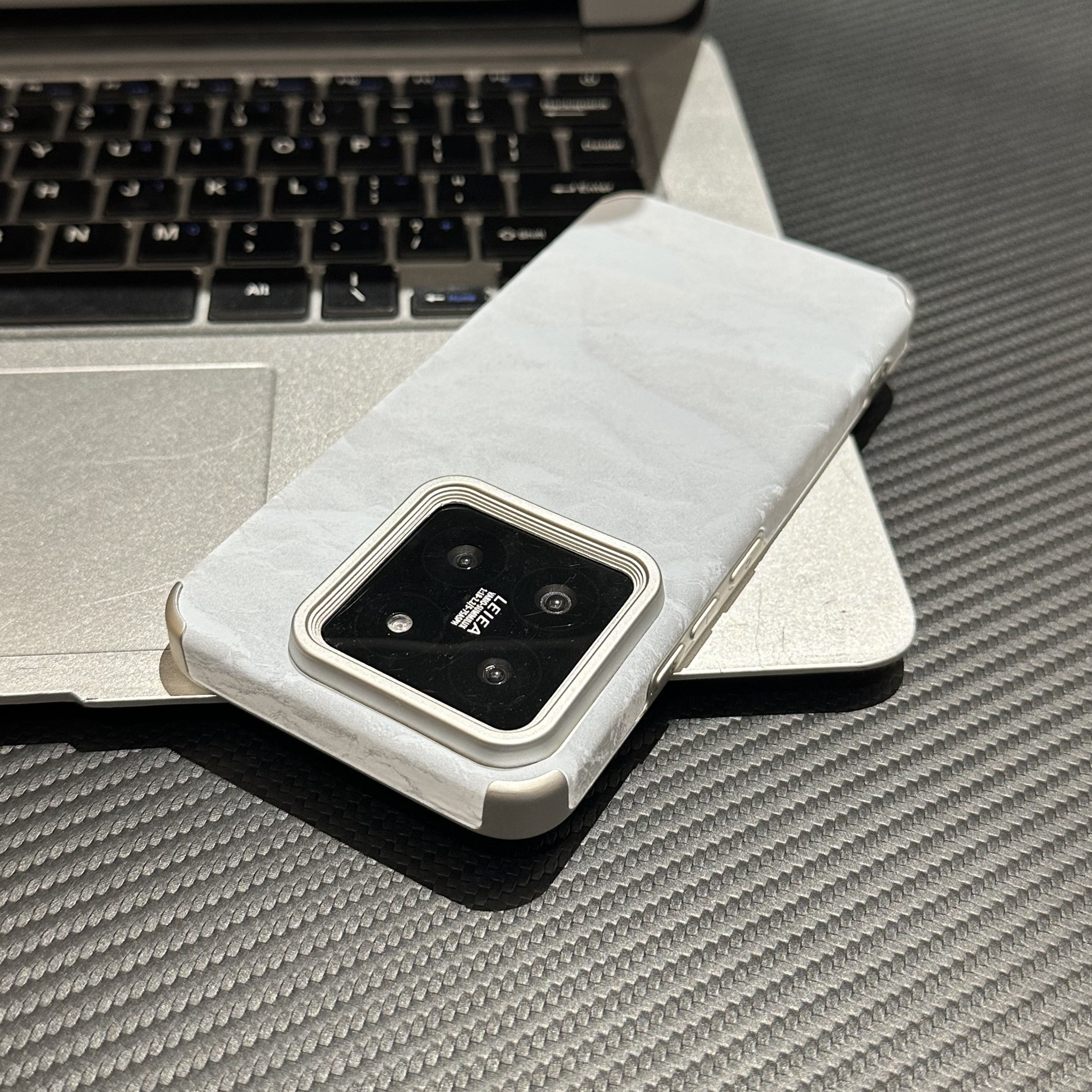 奥菲顿秋冬绒布雪山纹适用于苹果17promax/16/15/14手机壳iPhone13华为vivo小米oppo保护套