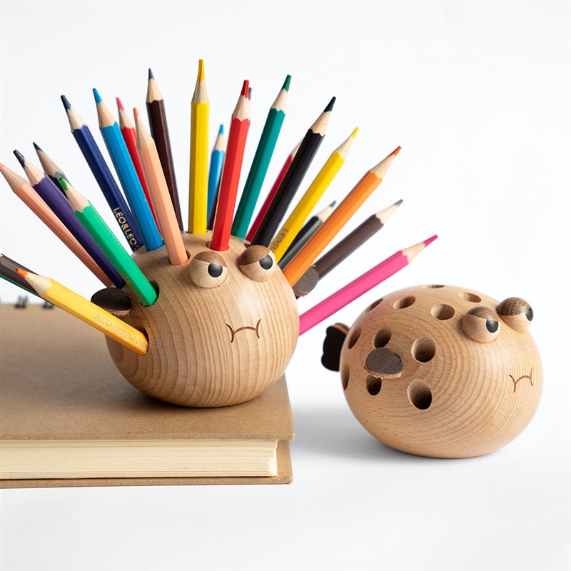 生气的河豚笔筒收纳盒儿童可爱创意礼物办公室笔插实木质桌面摆件