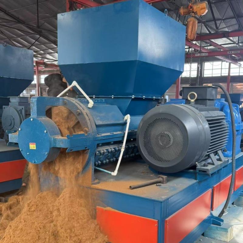 纸箱纸盒废塑料撕碎机吨袋废旧衣服布料螺旋式粉碎机塑料瓶破碎机