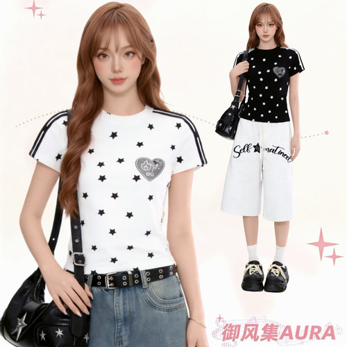 AURA星星波点满印修身短袖T恤
